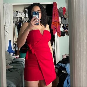 Red sleeveless dress